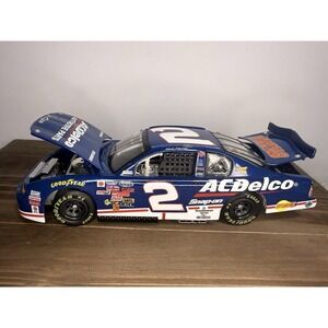 Kevin Harvick 1/24 #2 AC Delco 2001 Monte Carlo Busch Series Champion Diecast